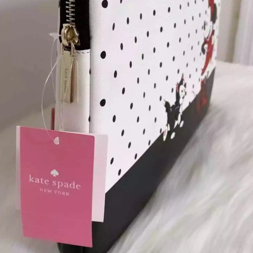New Kate Spade Disney X Minnie Mouse Universal Laptop Sleeve Black White